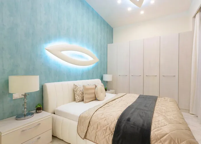 Luxurious Central Apartment Next To The Danube River